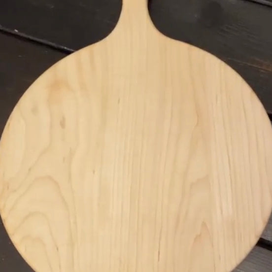 Round Cutting Board w/Handle
