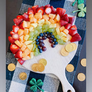 Round Cutting Board w/Handle